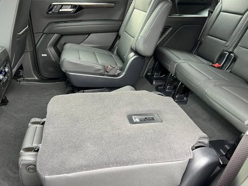 Certified 2025 Chevrolet Tahoe Z71 w/ Comfort Package image 15