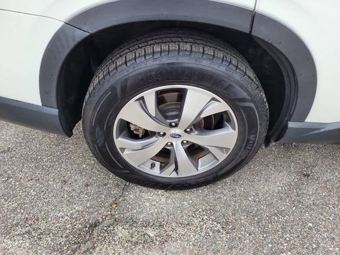 Used 2021 Subaru Ascent Premium w/ Convenience Package AWD/4WD image 7