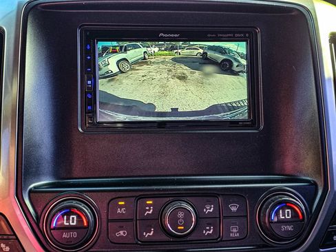 Used 2015 Chevrolet Silverado 3500 LTZ AWD/4WD image 17