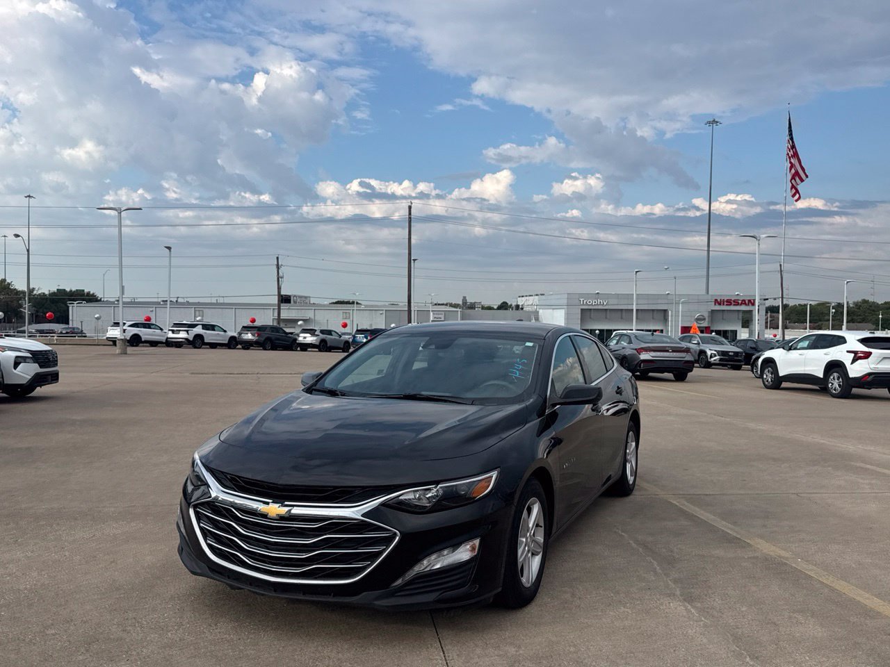 Used 2025 Chevrolet Malibu LT FWD image 8