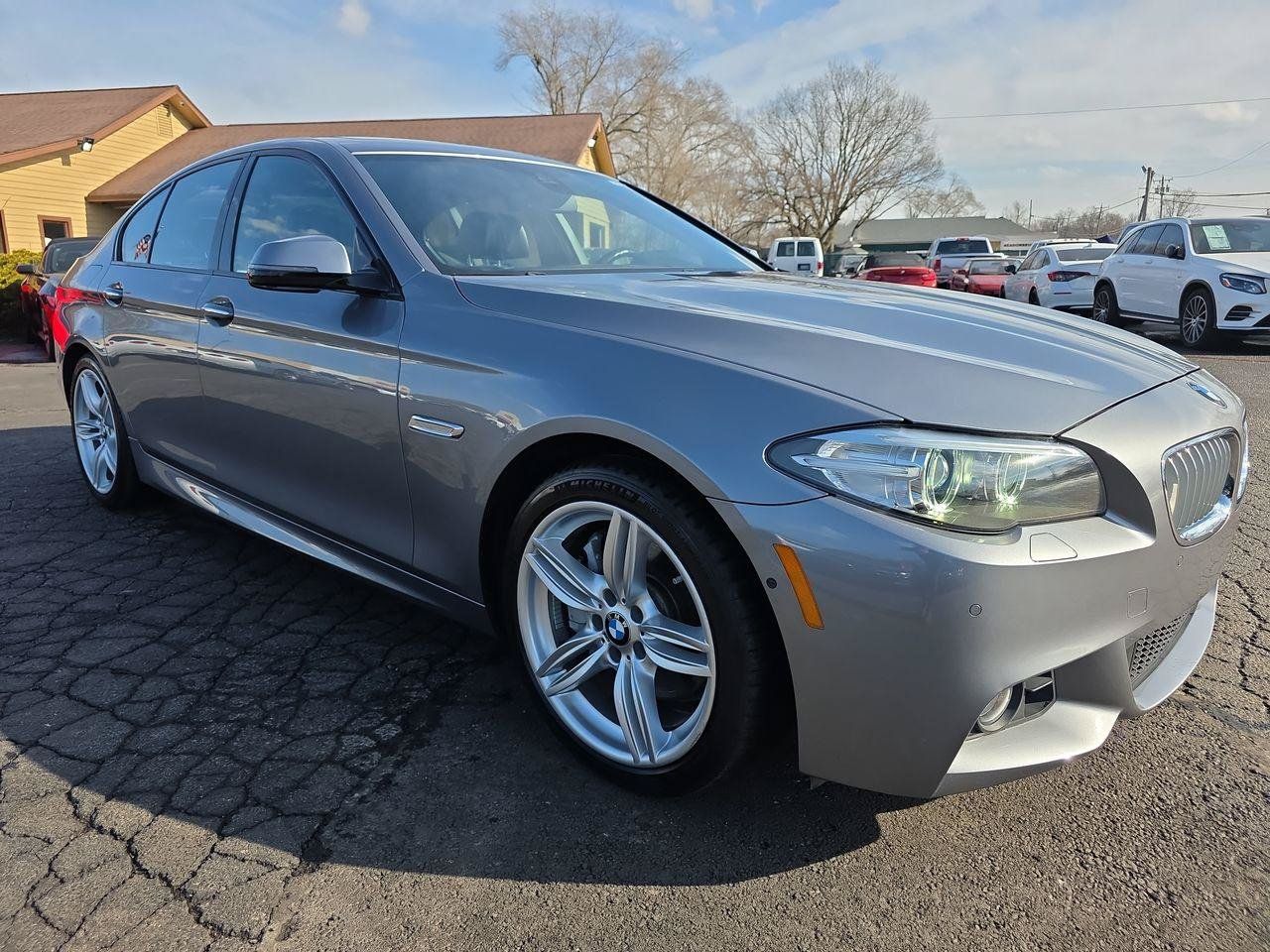 Used 2015 BMW 550i xDrive Sedan AWD/4WD image 18