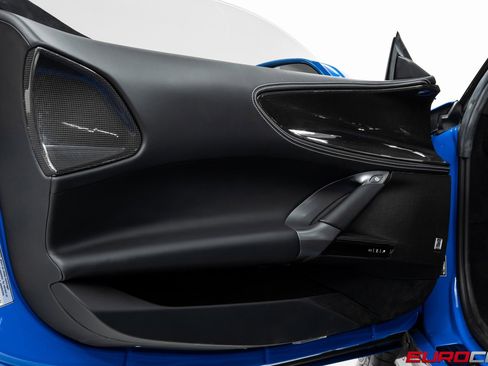 Used 2023 Ferrari SF90 Stradale *HUGE CARBON OPTIONS * FULL PP image 33