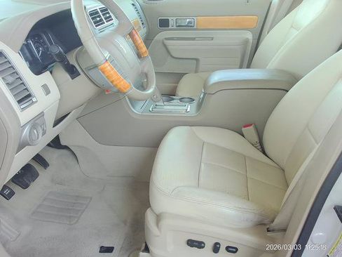 Used 2007 Lincoln MKX 2WD image 7