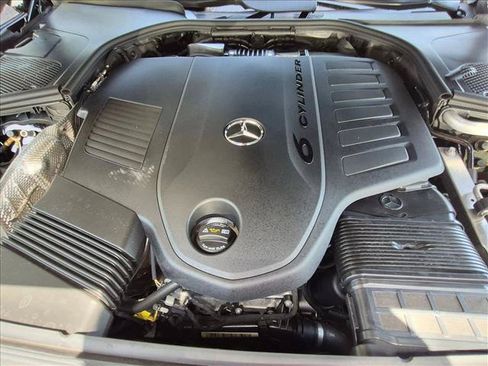Used 2024 Mercedes-Benz S 580e 4MATIC Sedan image 24