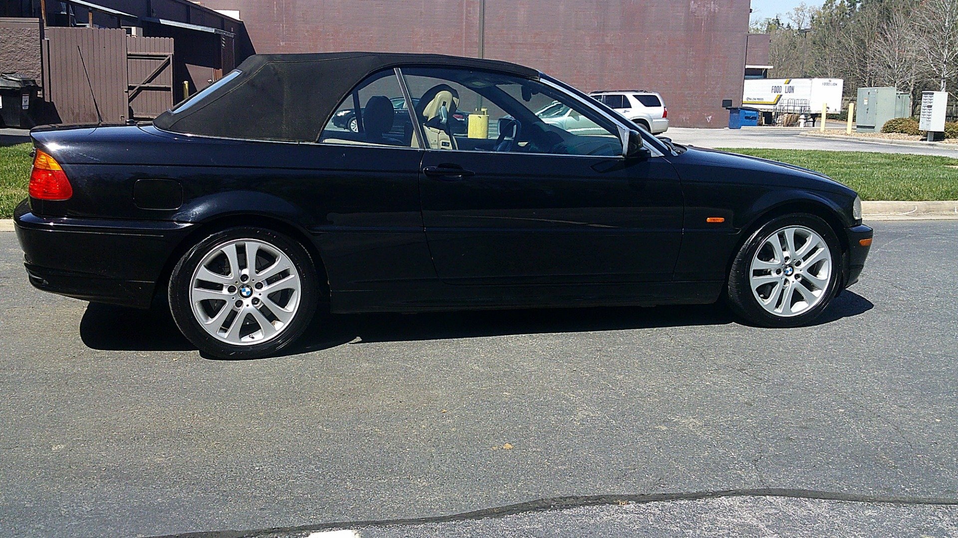 Used 2001 BMW 330Ci Convertible RWD image 6