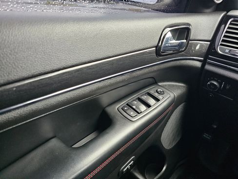 Used 2020 Jeep Grand Cherokee Trailhawk w/ Trailhawk Luxury Group image 29