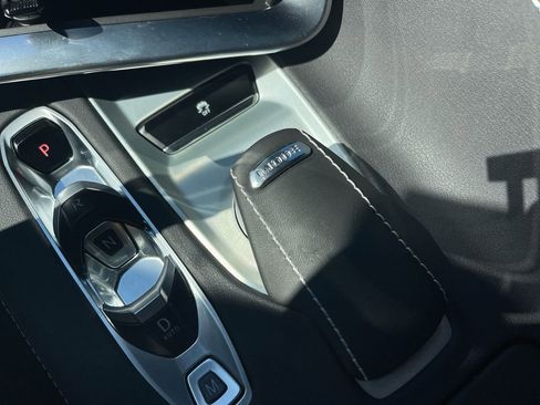 Used 2024 Chevrolet Corvette Stingray Coupe w/ 1LT image 21