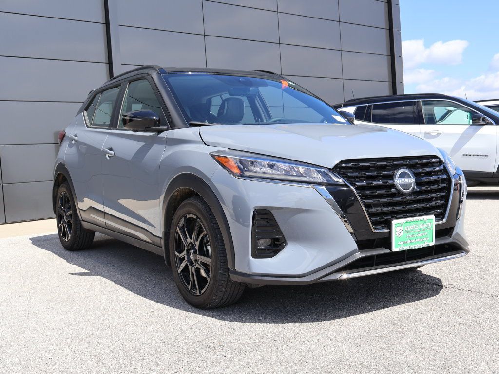 Used 2024 Nissan Kicks SR w/ SR Premium Package FWD image 6