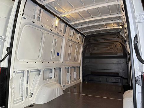 Used 2026 Mercedes-Benz Sprinter 2500 image 19