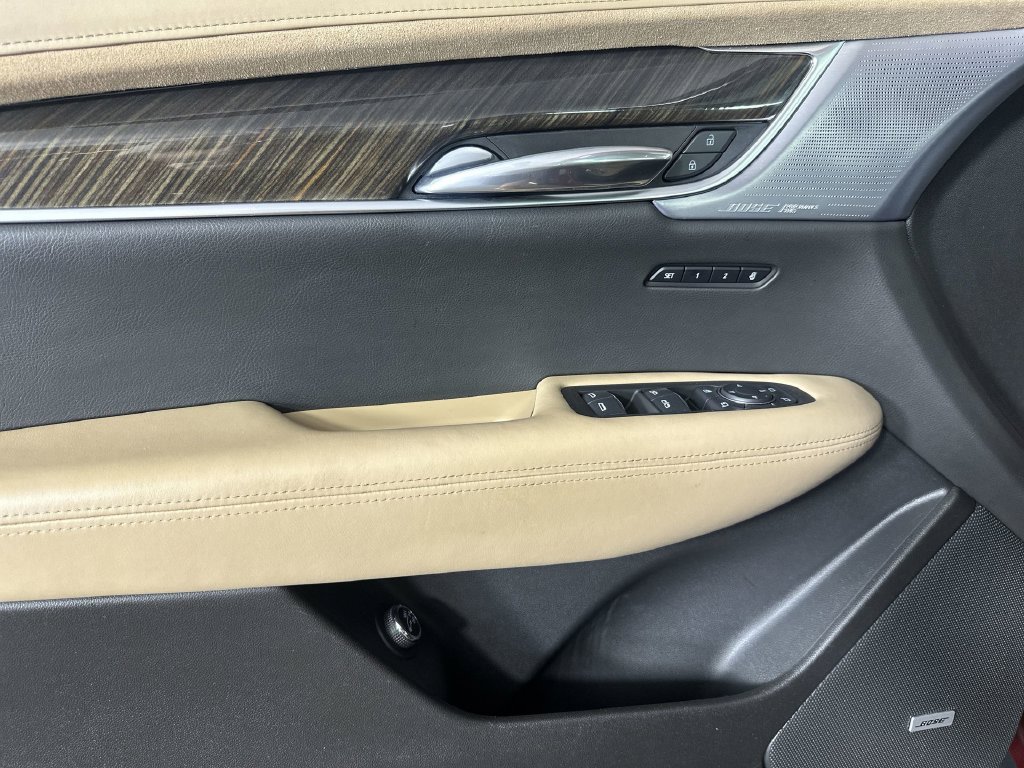 Used 2024 Cadillac XT6 Premium Luxury w/ Platinum Package AWD/4WD image 26