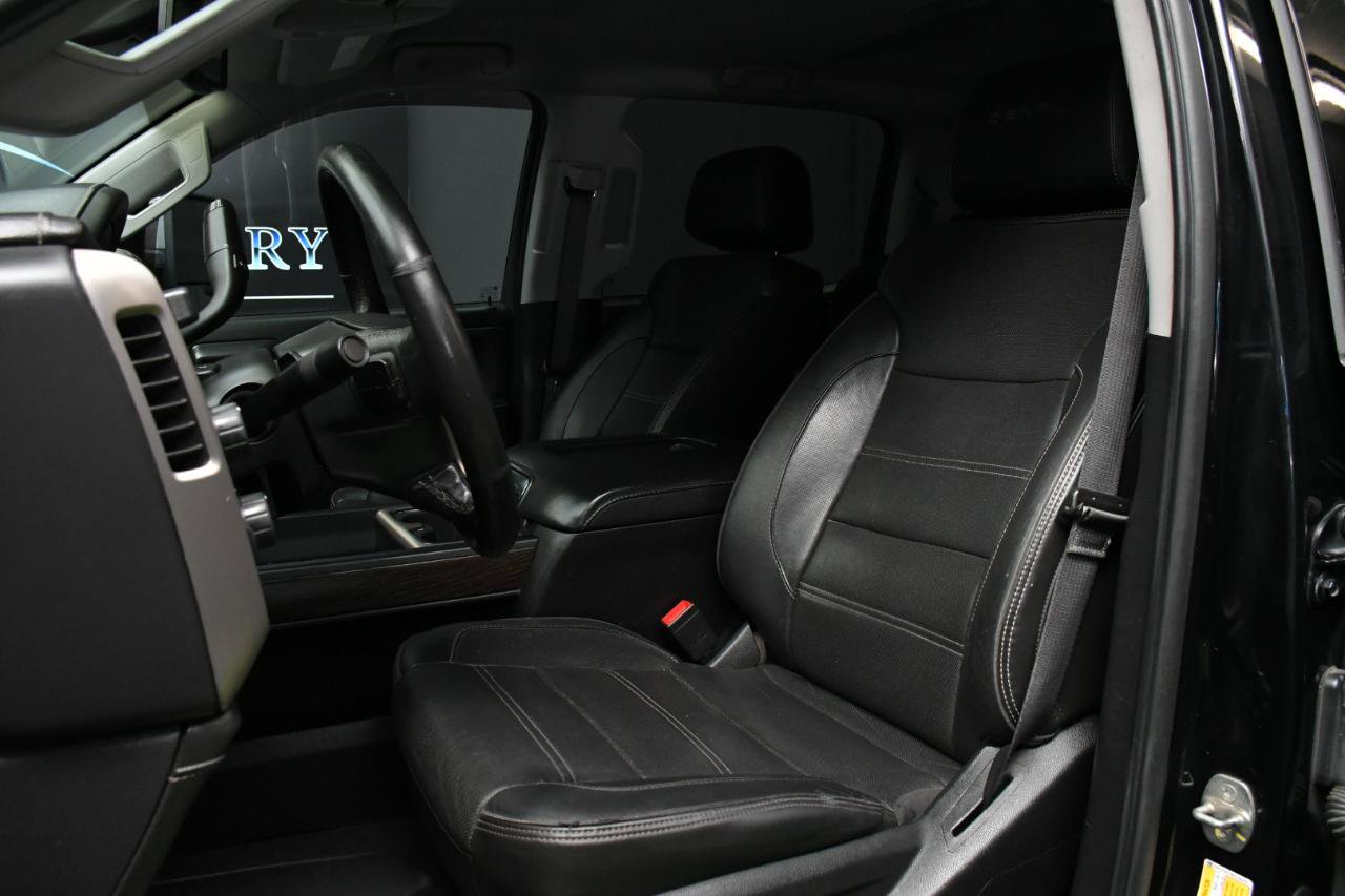 Used 2019 GMC Sierra 2500 Denali w/ Duramax Plus Package AWD/4WD image 16