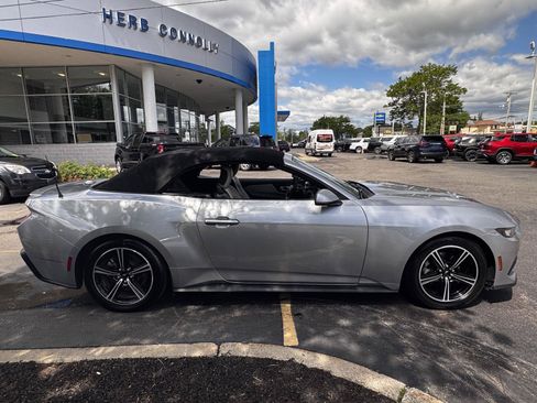 Used 2024 Ford Mustang Premium RWD image 15