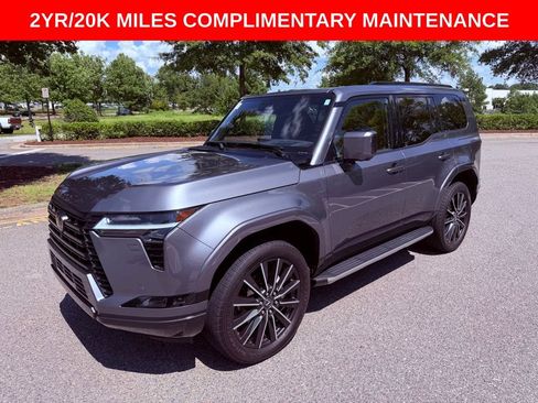 Certified 2024 Lexus GX 550 w/ Accessory Package (31) AWD/4WD image 3