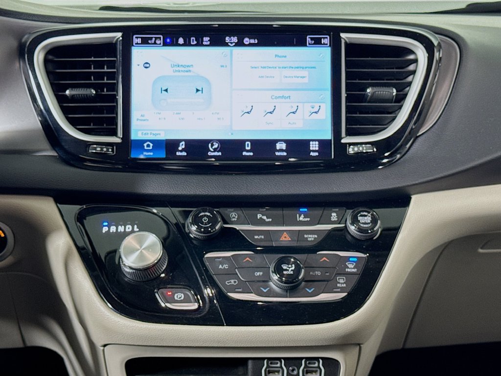 Used 2022 Chrysler Pacifica Touring-L FWD image 15