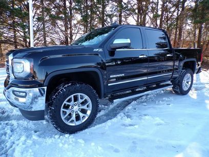 Used 2018 GMC Sierra 1500 SLT w/ SLT Premium Package