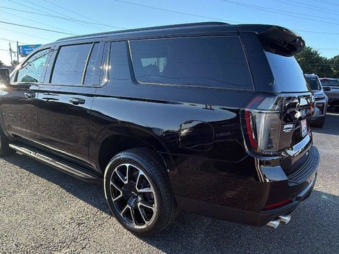 New 2026 Chevrolet Suburban RST w/ Comfort Package AWD/4WD image 10