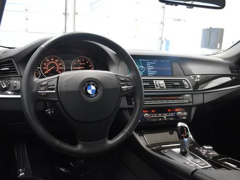 Used 2011 BMW 535i xDrive Sedan AWD/4WD image 23