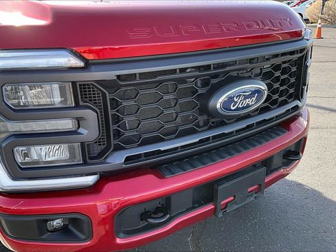 Used 2024 Ford F250 Lariat w/ Tremor Off-Road Package image 33