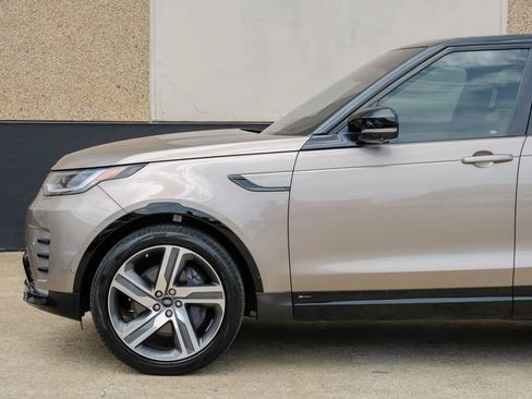 Used 2021 Land Rover Discovery HSE R-Dynamic AWD/4WD image 12