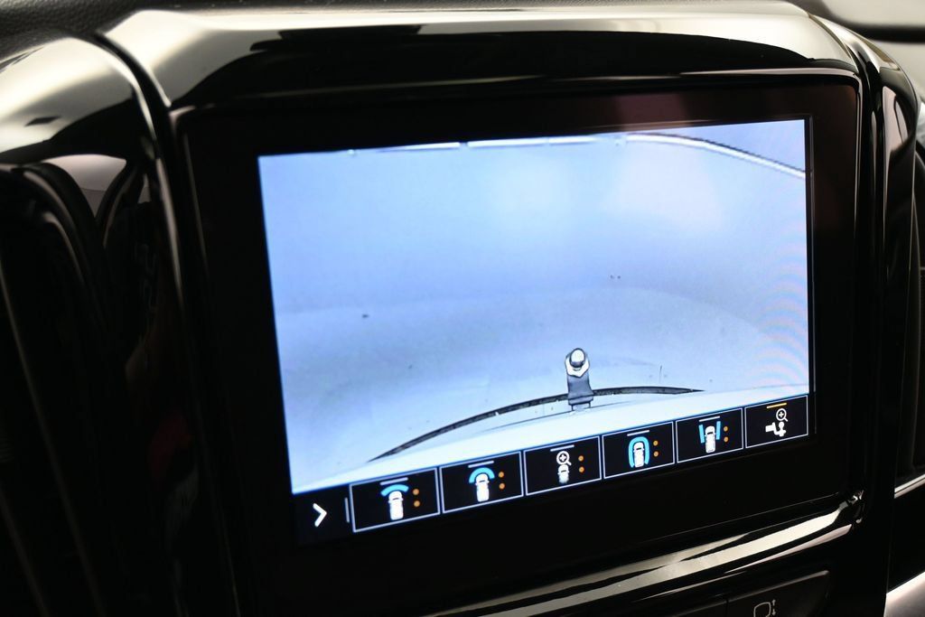 Used 2021 Chevrolet Traverse Premier w/ Redline Edition FWD image 29