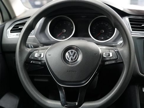 Used 2020 Volkswagen Tiguan S FWD image 16