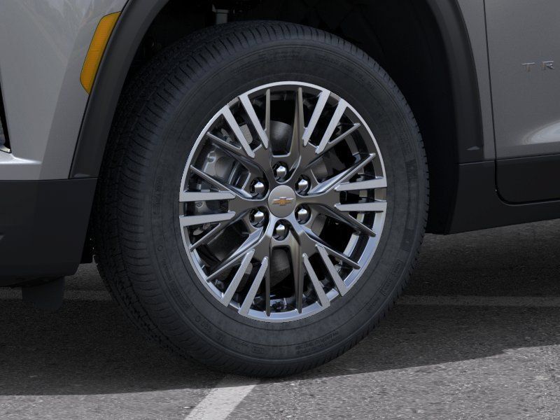 New 2027 Chevrolet Traverse LT w/ Driver Confidence Package FWD image 9