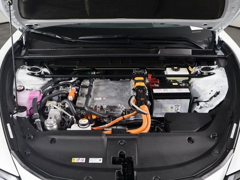 New 2026 Lexus RZ 450e image 9