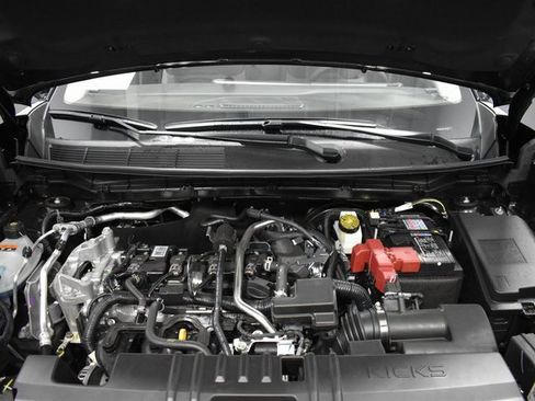 New 2026 Nissan Kicks SV image 32