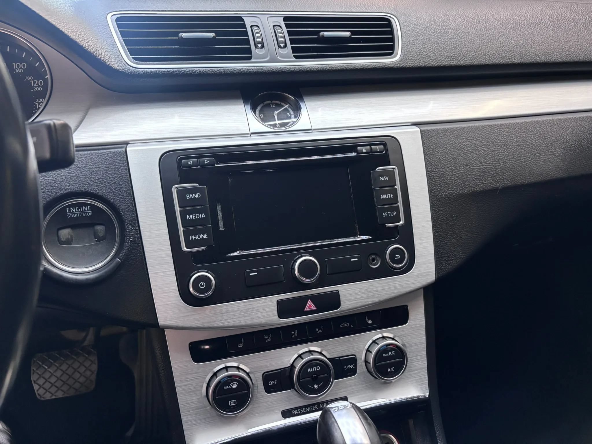 Used 2014 Volkswagen CC R-Line FWD image 15