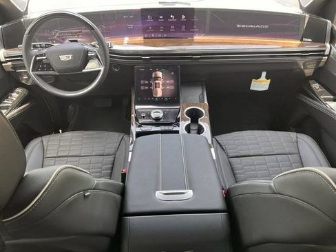 New 2026 Cadillac Escalade Platinum Sport AWD/4WD image 9