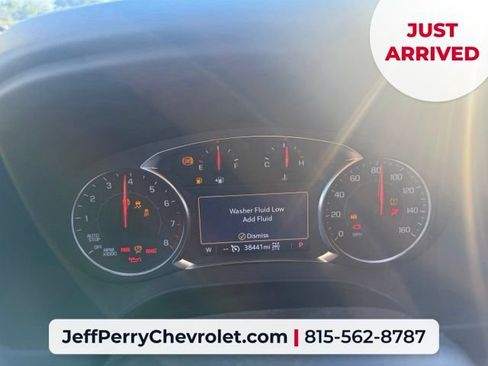 Used 2023 GMC Acadia SLT AWD/4WD image 12