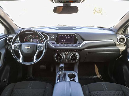 Used 2019 Chevrolet Blazer LT image 12