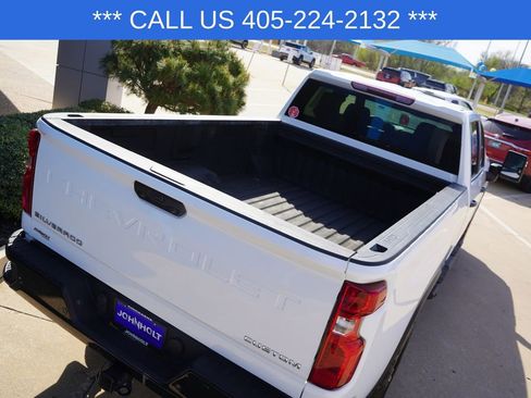 Used 2025 Chevrolet Silverado 2500 Custom w/ Custom Value Package image 17
