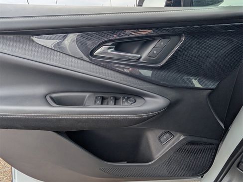 New 2025 Chevrolet Blazer EV LT w/ Super Cruise Package image 18