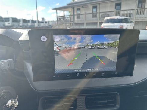 New 2025 Ford Maverick XL image 26