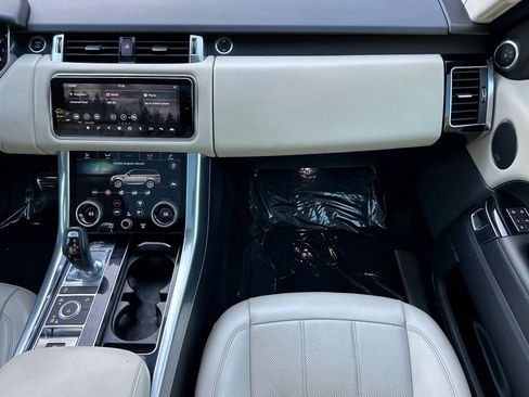 Used 2021 Land Rover Range Rover Sport HSE Silver Edition image 29