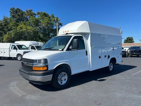 New 2025 Chevrolet Express 3500 w/ Power Convenience Package image 3