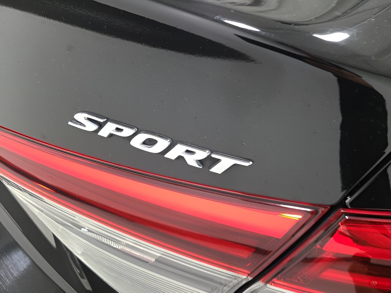 Used 2024 Honda Civic Sport image 8