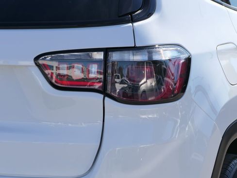 Used 2025 Jeep Compass Latitude w/ Convenience Group image 5