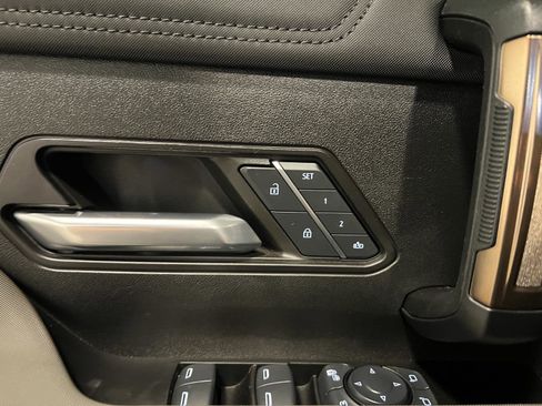 Used 2025 GMC Hummer EV 2X w/ LPO, Roof Cross Rail Package AWD/4WD image 27