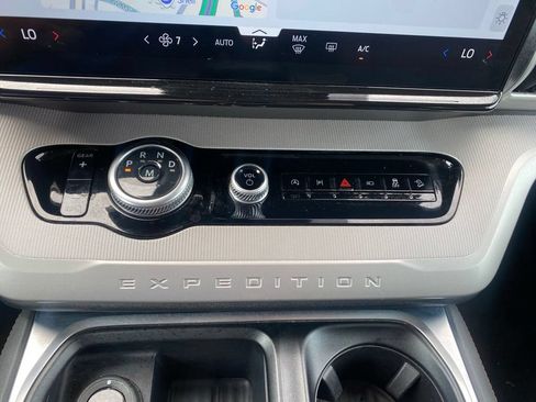Used 2025 Ford Expedition Max Active AWD/4WD image 21