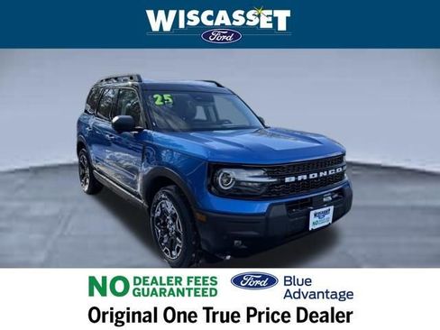 Certified 2025 Ford Bronco Sport Outer Banks w/ Outer Banks Tech Package+ AWD/4WD image 35