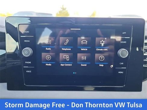 New 2026 Volkswagen Jetta SE FWD image 17