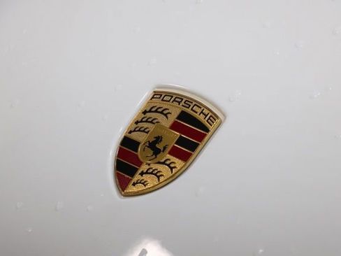 Used 2023 Porsche Macan S AWD/4WD image 12