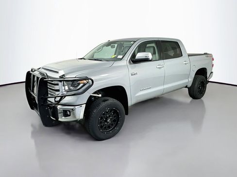 Used 2019 Toyota Tundra Limited w/ Limited Premium Package AWD/4WD image 3