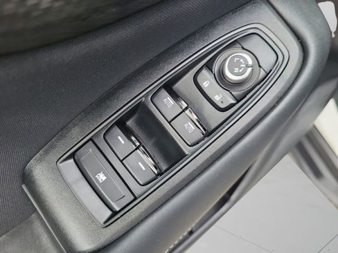 Used 2025 Subaru Outback Premium image 15