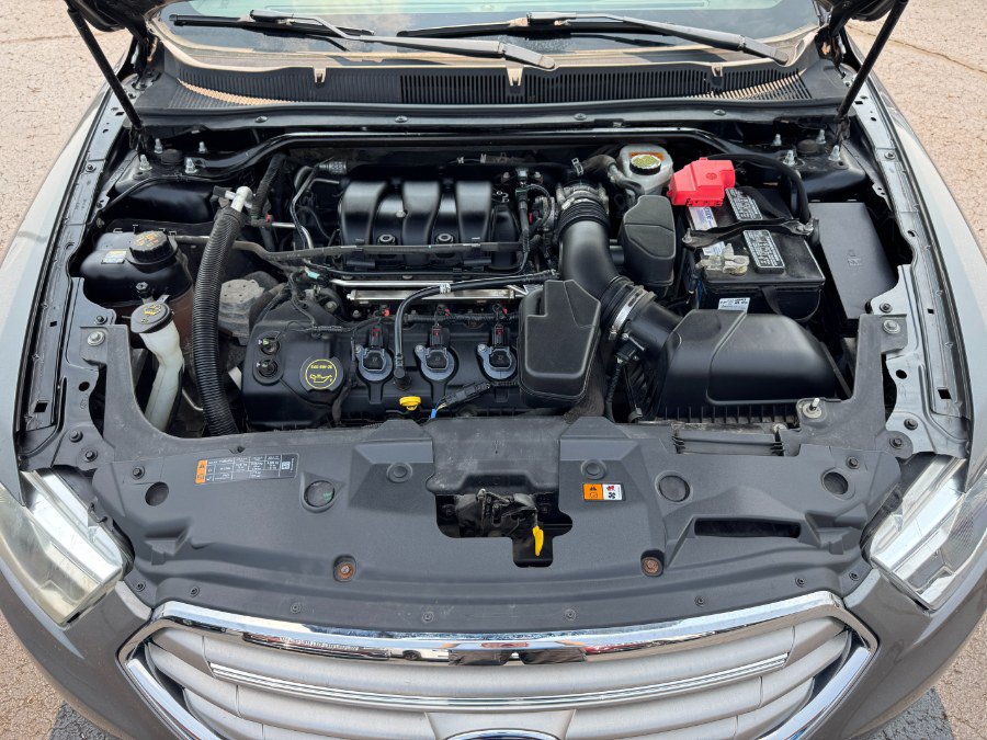 Used 2014 Ford Taurus SEL w/ Equipment Group 201A AWD/4WD image 24