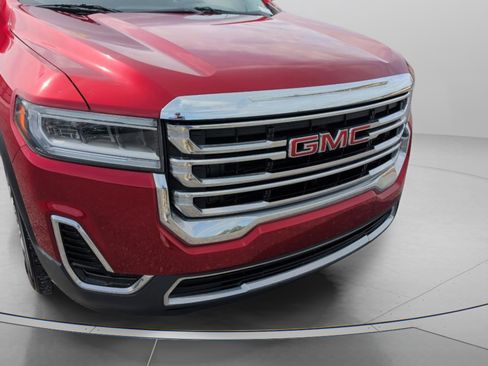 Used 2023 GMC Acadia SLE image 2