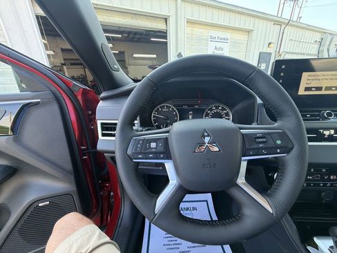 New 2026 Mitsubishi Outlander Ralliart image 14