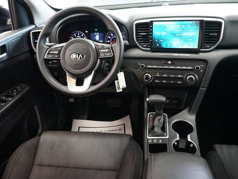 Used 2020 Kia Sportage LX AWD/4WD image 9